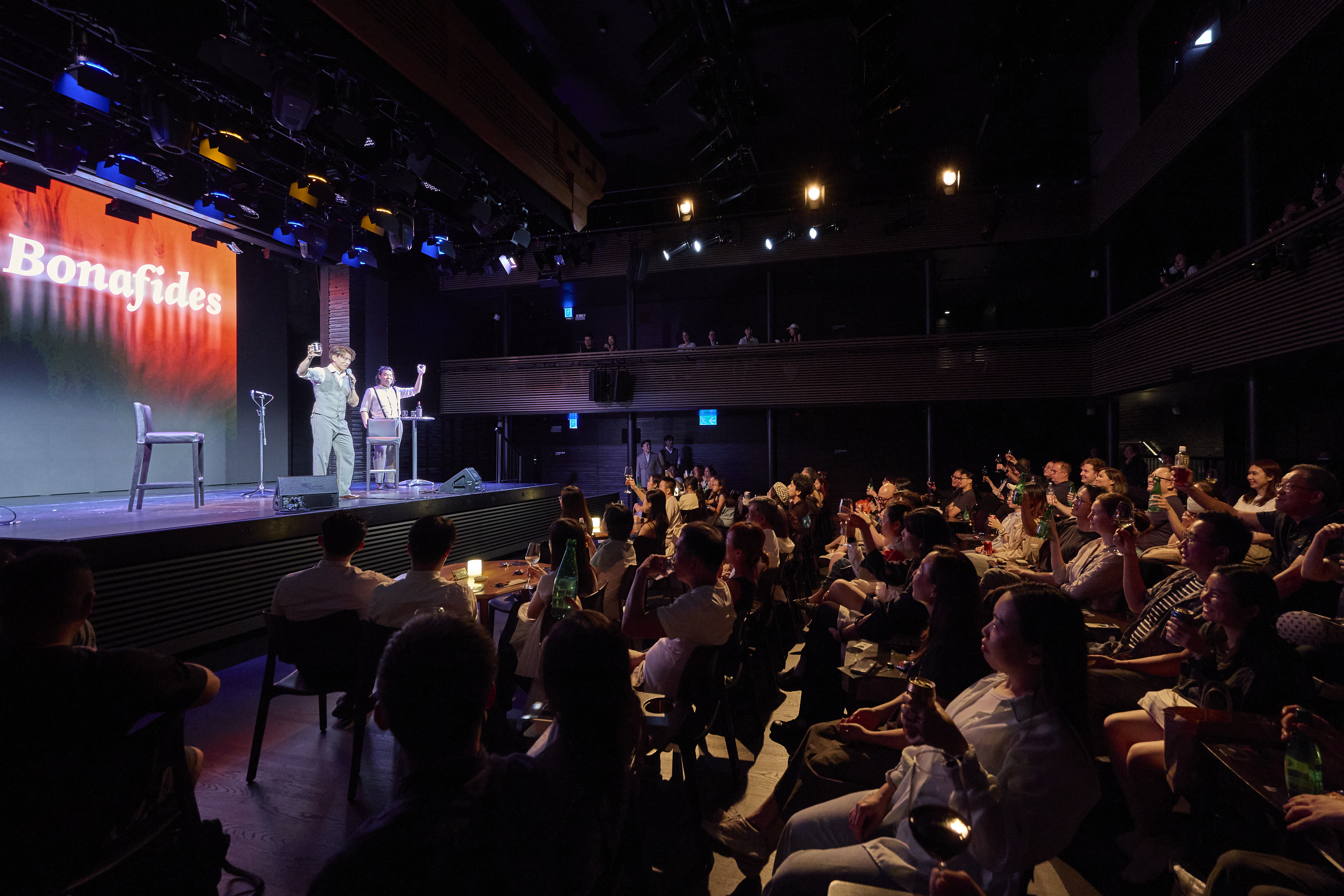 ONEQ オネキュー (China town cabaret) ONEQ オネキュー (China town