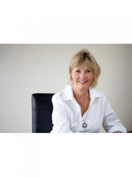Sharon Roff 莎伦・谢弗博士 | WestK
